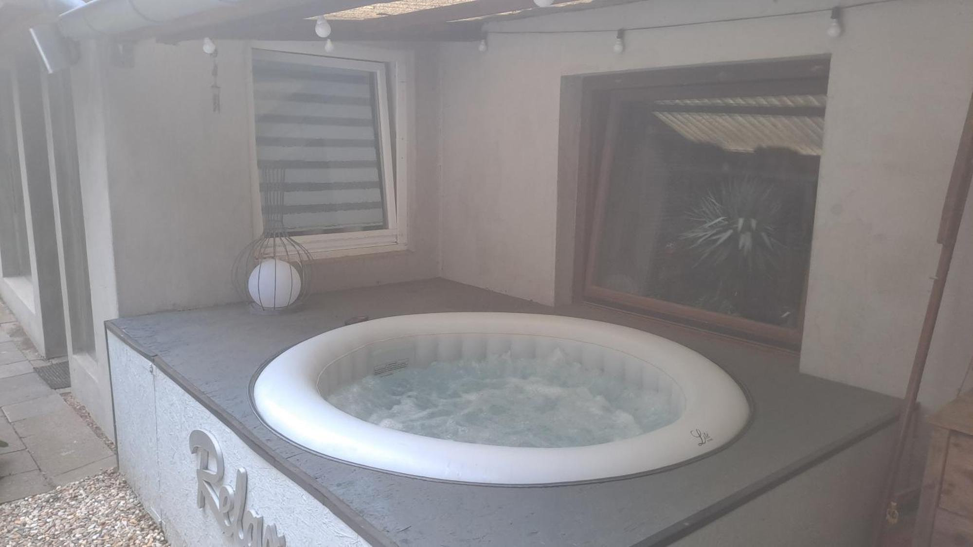 Apartmenthaus Mit Sauna Und Whirlpool Krefeld Kültér fotó